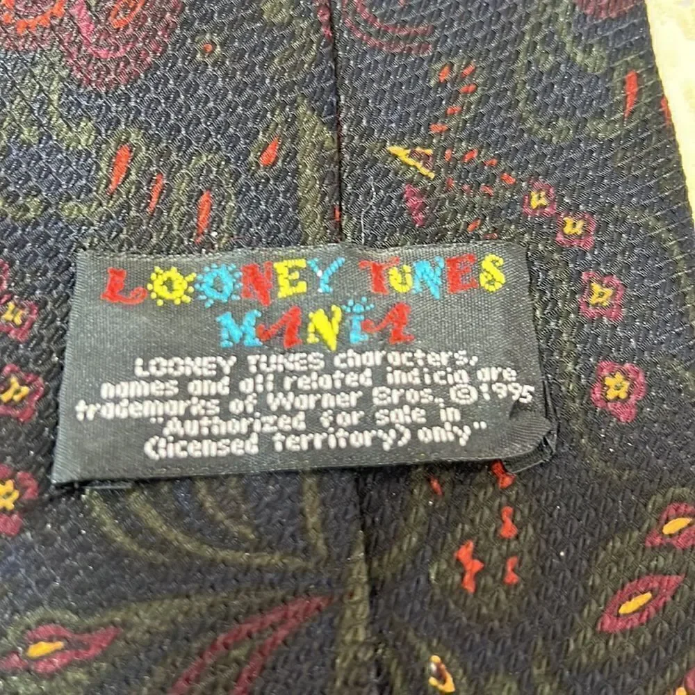 Looney Tunes Neck Tie With All your Friends!